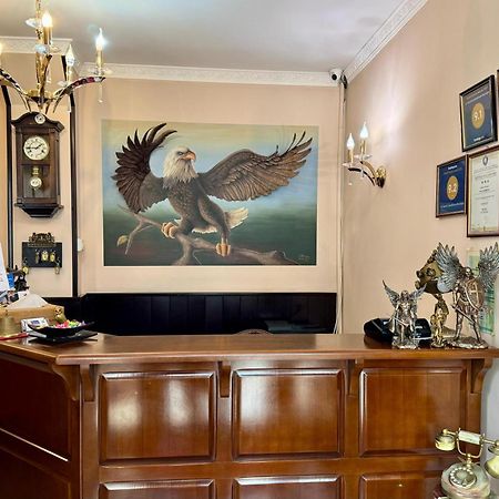La Favorita Guesthouse Boutique Craiova Extérieur photo