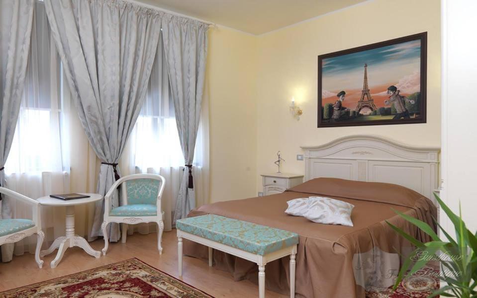 La Favorita Guesthouse Boutique Craiova Extérieur photo