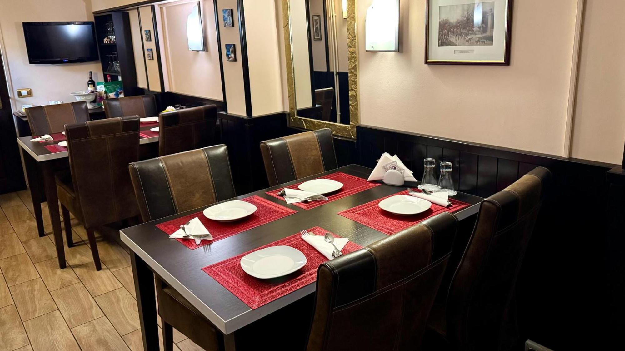 La Favorita Guesthouse Boutique Craiova Extérieur photo