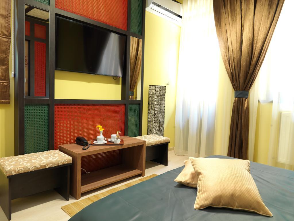 La Favorita Guesthouse Boutique Craiova Chambre photo