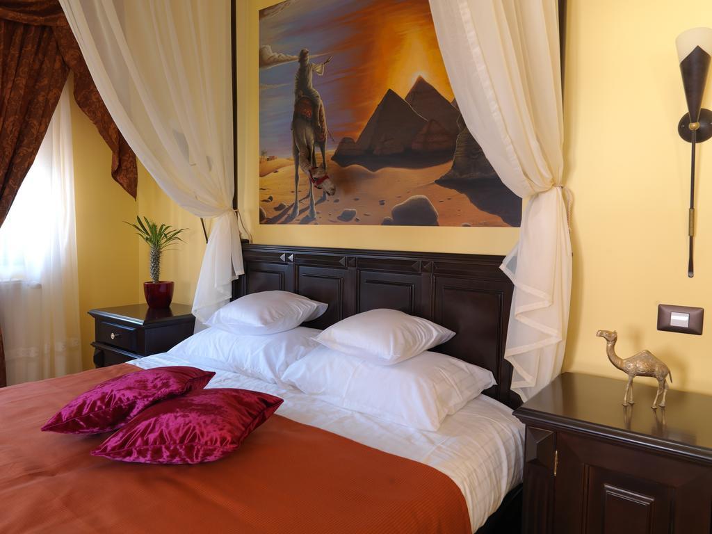 La Favorita Guesthouse Boutique Craiova Chambre photo